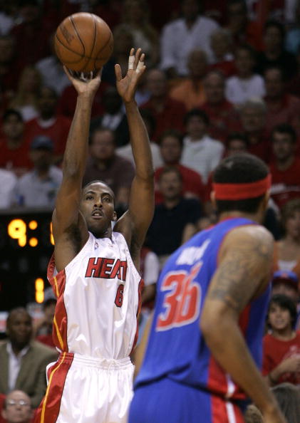 他主动邀请 他主动邀请