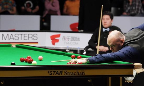 何岳基在举 何岳基在举